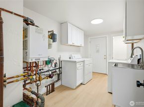 12832 84th Avenue S, Renton WA 98057