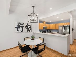 418 17th Street SE 5C, Auburn WA 98002