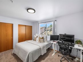 418 17th Street SE 5C, Auburn WA 98002