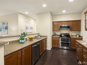 1900 Weaver Road R201, Snohomish WA 98290