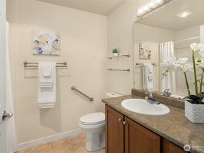 1900 Weaver Road R201, Snohomish WA 98290