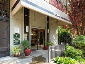 410 W Roy Street E101, Seattle WA 98119