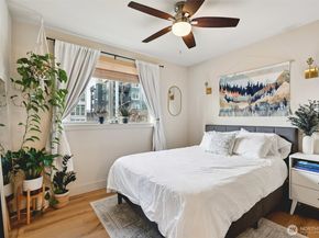 5650 24th Avenue NW 206, Seattle WA 98107