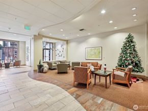 5650 24th Avenue NW 206, Seattle WA 98107