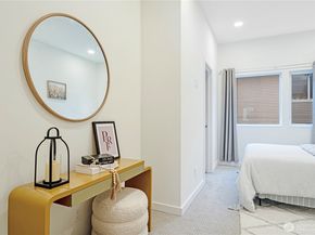 12526 15th Avenue NE B, Seattle WA 98125