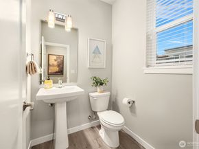 3123 148th St SW A6, Lynnwood WA 98087