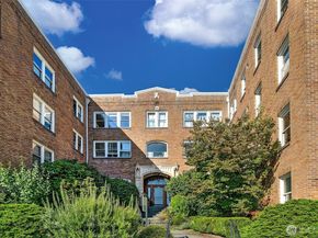 220 W Olympic Place 308, Seattle WA 98119