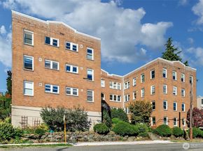 220 W Olympic Place 308, Seattle WA 98119