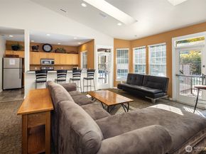 25025 SE Klahanie Boulevard B101, Issaquah WA 98029