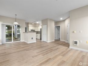 3926 243rd Place SE H101, Bothell WA 98021