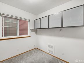 15408 14th Avenue W 6, Lynnwood WA 98087