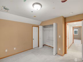 15408 14th Avenue W 6, Lynnwood WA 98087