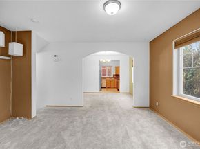 15408 14th Avenue W 6, Lynnwood WA 98087