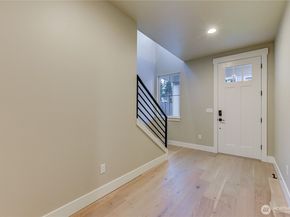 18425 Meridian Avenue SE CR 26, Bothell WA 98012