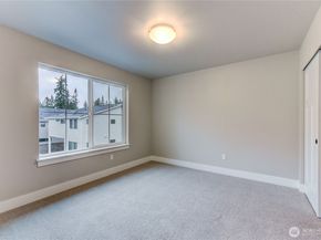 18425 Meridian Avenue SE CR 26, Bothell WA 98012