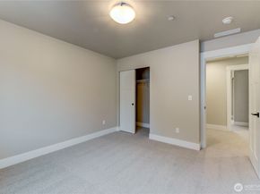 18425 Meridian Avenue SE CR 26, Bothell WA 98012