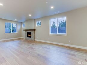 18425 Meridian Avenue SE CR 26, Bothell WA 98012