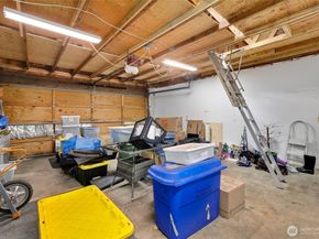 2940 Kennewick Place NE, Renton WA 98056