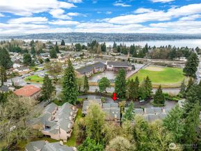2940 Kennewick Place NE, Renton WA 98056