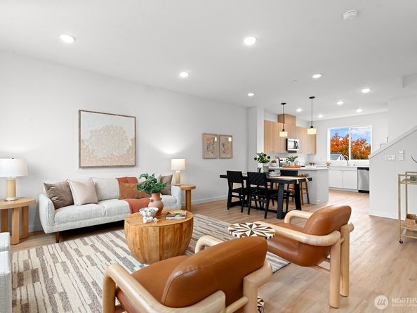 1403 SW 111th Lane, Seattle WA 98146