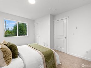 1403 SW 111th Lane, Seattle WA 98146