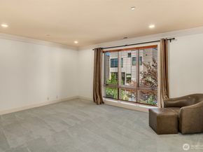 10132 NE 59th Street C, Kirkland WA 98033