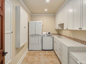 10132 NE 59th Street C, Kirkland WA 98033