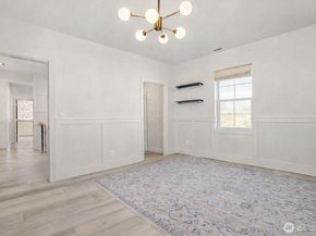 19631 38th Drive SE, Bothell WA 98012