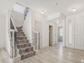 19631 38th Drive SE, Bothell WA 98012