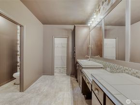 19631 38th Drive SE, Bothell WA 98012