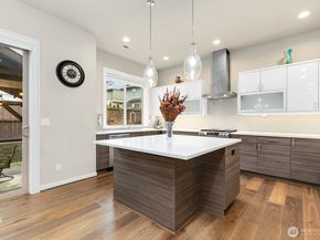 3516 NE 6th Court, Renton WA 98056