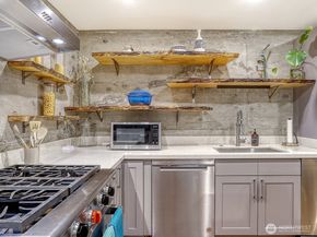 4621 NE 192nd Street, Lake Forest Park WA 99155