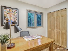 4621 NE 192nd Street, Lake Forest Park WA 99155