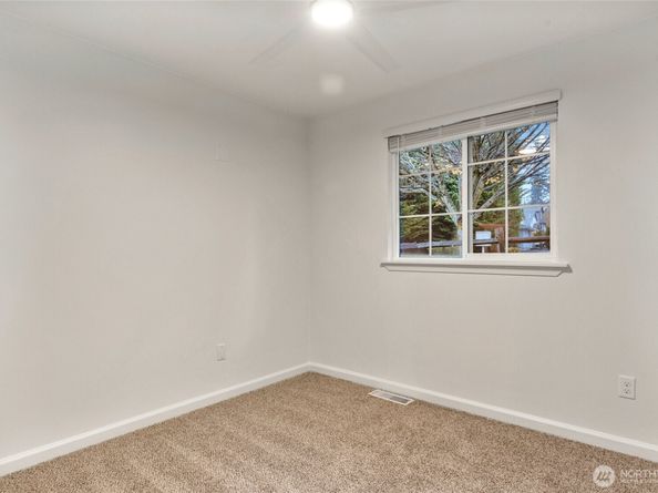 12432 27th Place W 2, Everett WA 98204