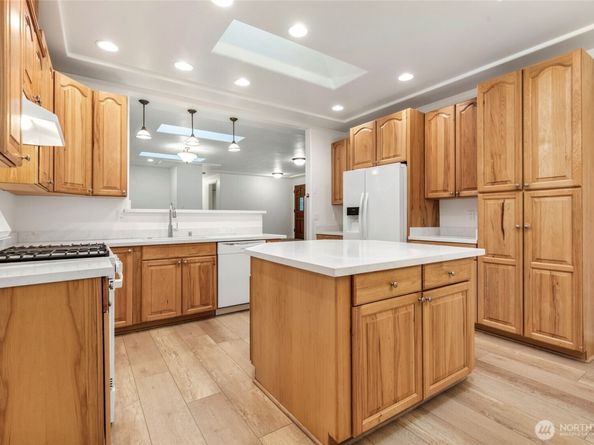 12432 27th Place W 2, Everett WA 98204