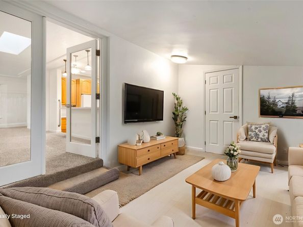 12432 27th Place W 2, Everett WA 98204