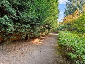 15434 SE 67th Place, Bellevue WA 98006