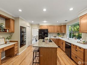 15434 SE 67th Place, Bellevue WA 98006