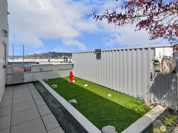 2911 2nd Avenue 1003, Seattle WA 98121