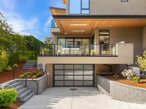 721 2nd Street S, Kirkland WA 98033