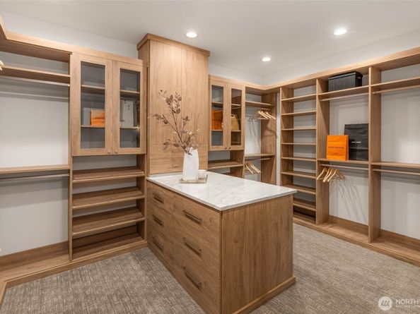 721 2nd Street S, Kirkland WA 98033