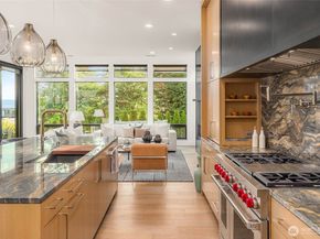 721 2nd Street S, Kirkland WA 98033