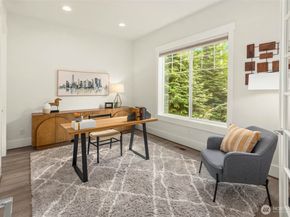 9702 SE 41st Street, Mercer Island WA 98040