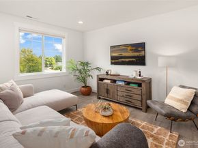 9702 SE 41st Street, Mercer Island WA 98040