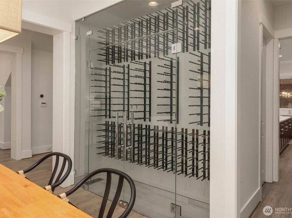 9702 SE 41st Street, Mercer Island WA 98040