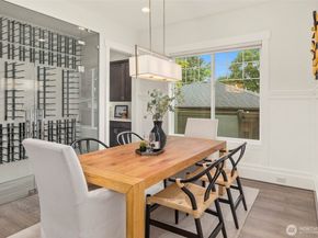 9702 SE 41st Street, Mercer Island WA 98040