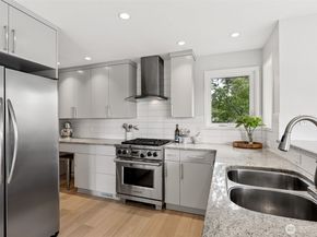 6214 52nd Avenue NE, Seattle WA 98115