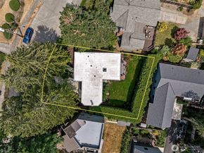 6214 52nd Avenue NE, Seattle WA 98115