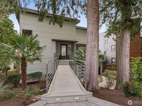 6214 52nd Avenue NE, Seattle WA 98115