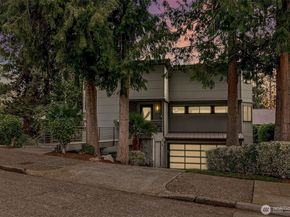 6214 52nd Avenue NE, Seattle WA 98115